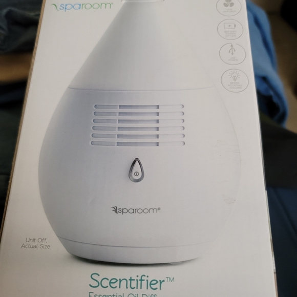 Essential oil diffuser - Picture 3 of 4